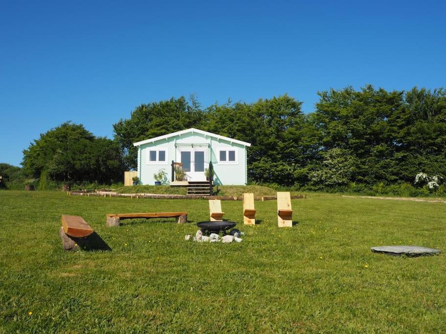 Ty Twt Chalet Carmarthen